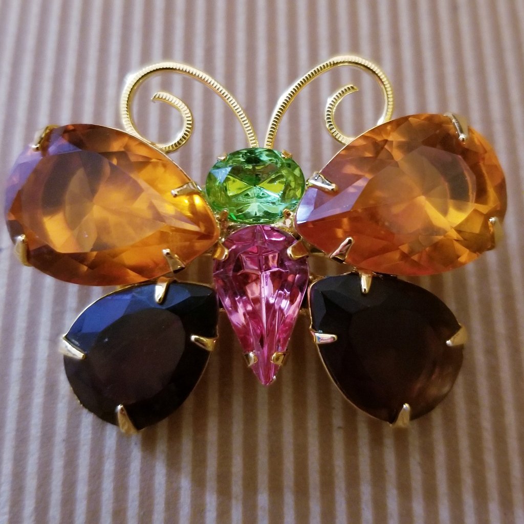 Joan Rivers Brooch 40$